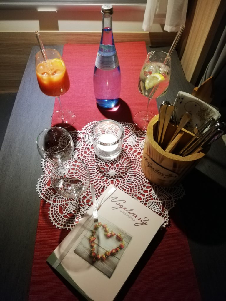gedeckter Tisch