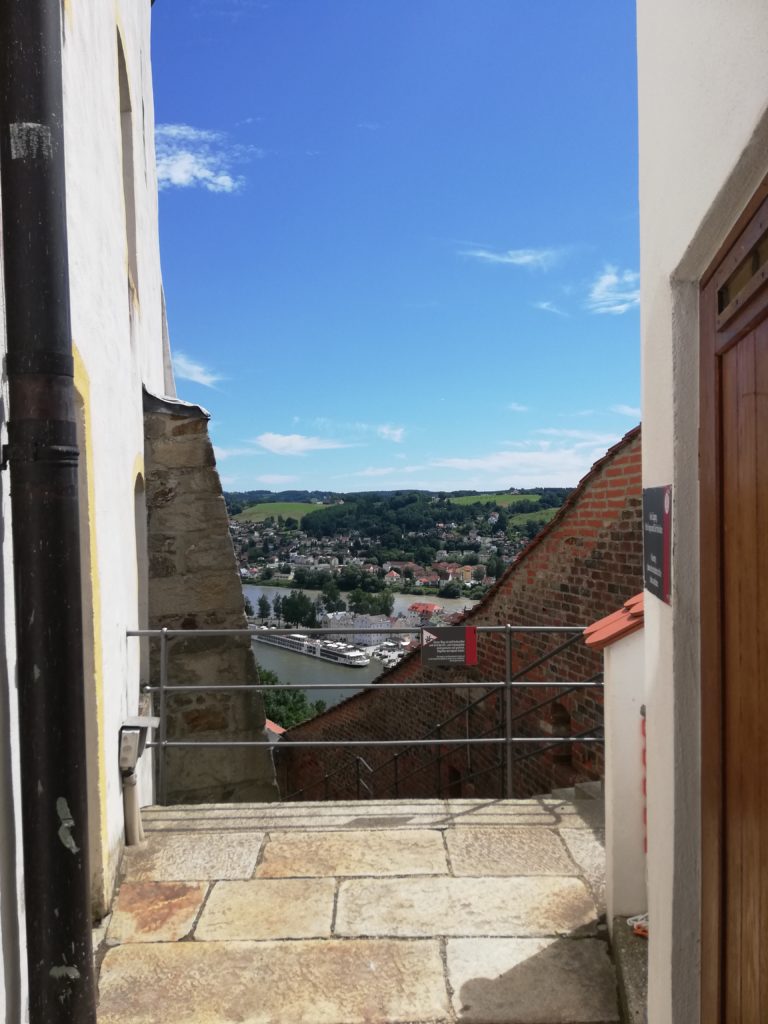 Blick von Veste Oberhaus auf Passau